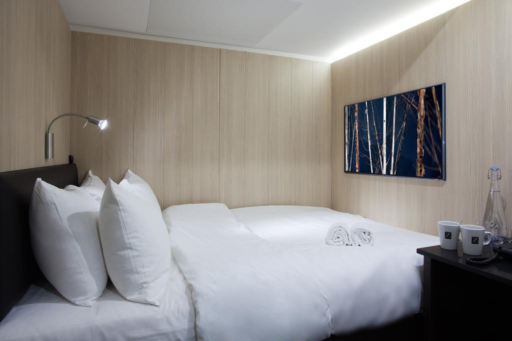 The Z Hotel Soho Londra Esterno foto