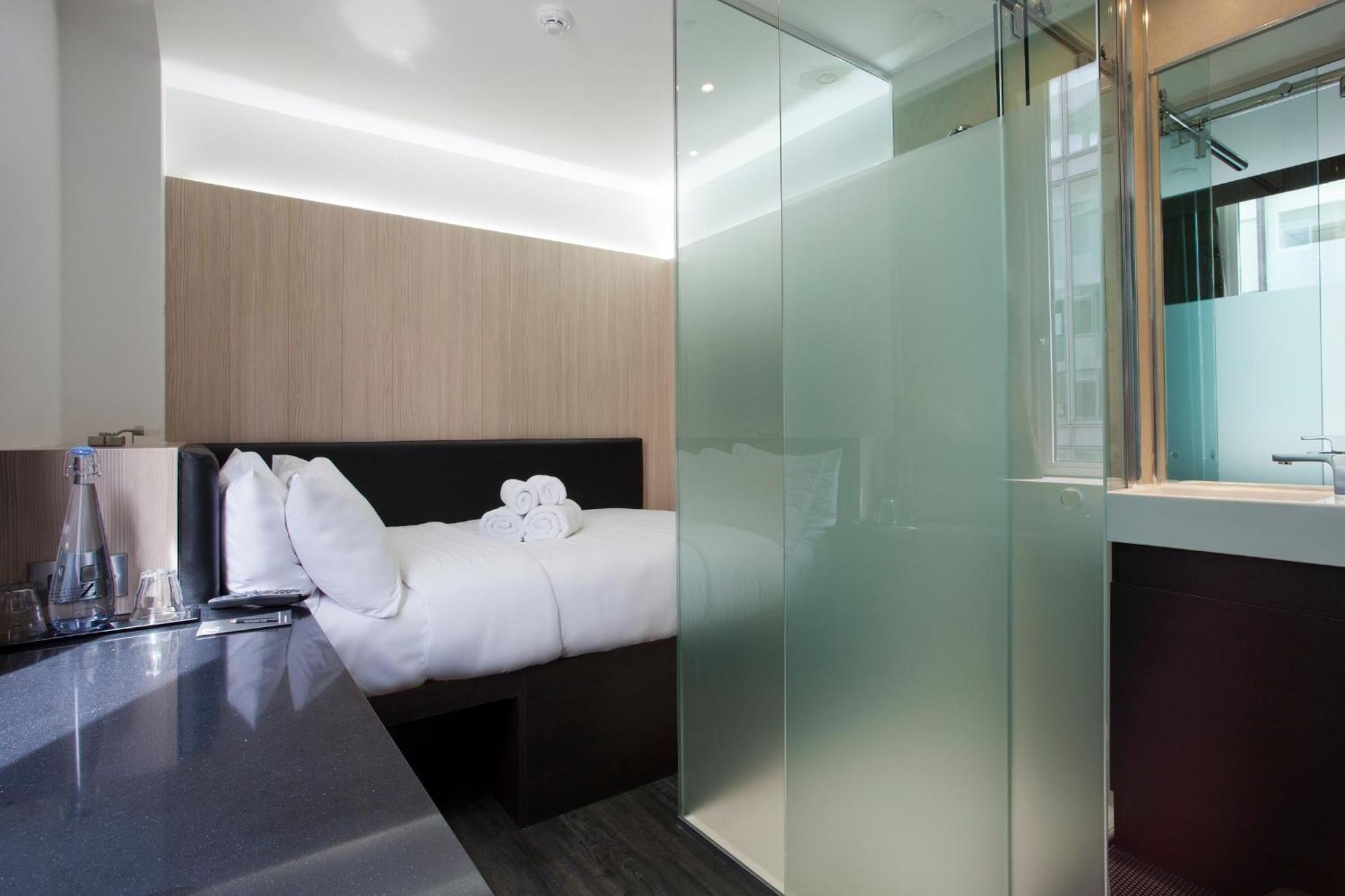 The Z Hotel Soho Londra Esterno foto